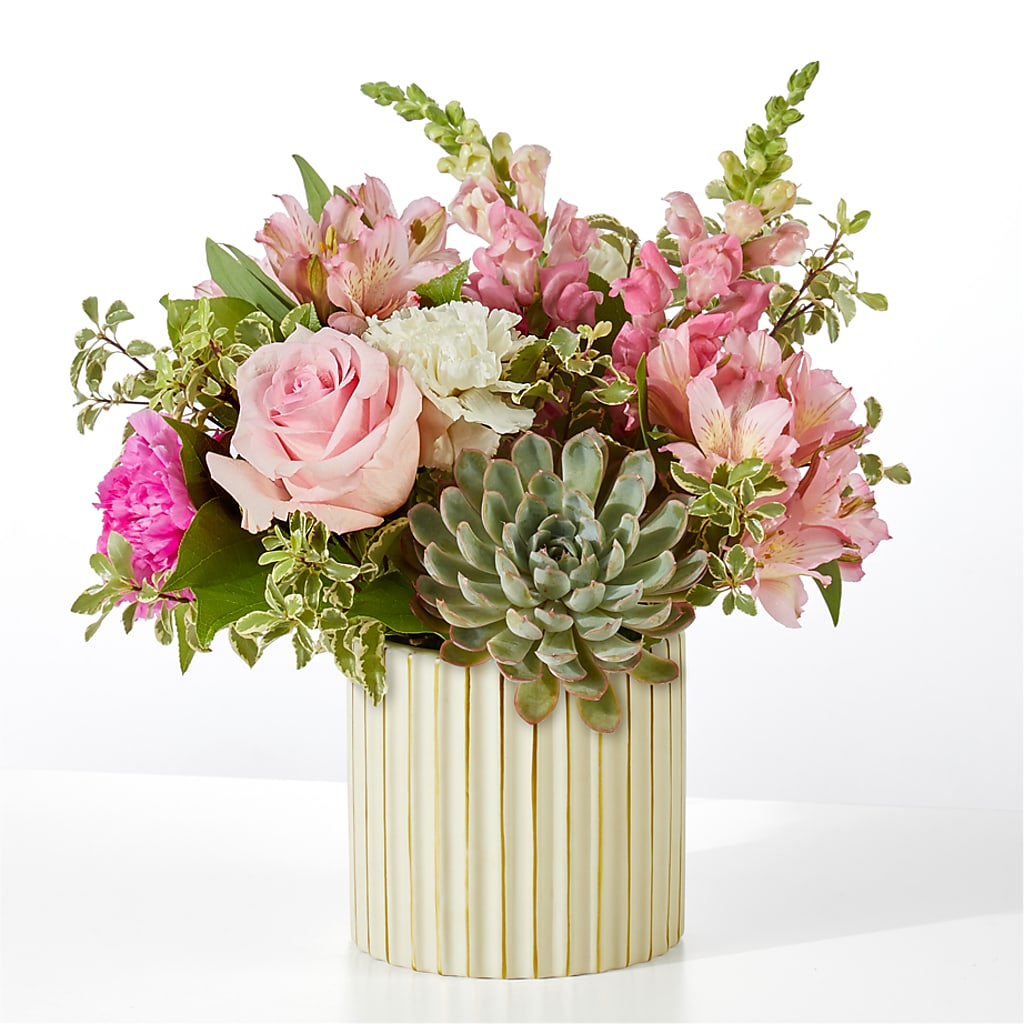Magenta Musings Bouquet – Rhonda Wolke Designs, Ottawa OH