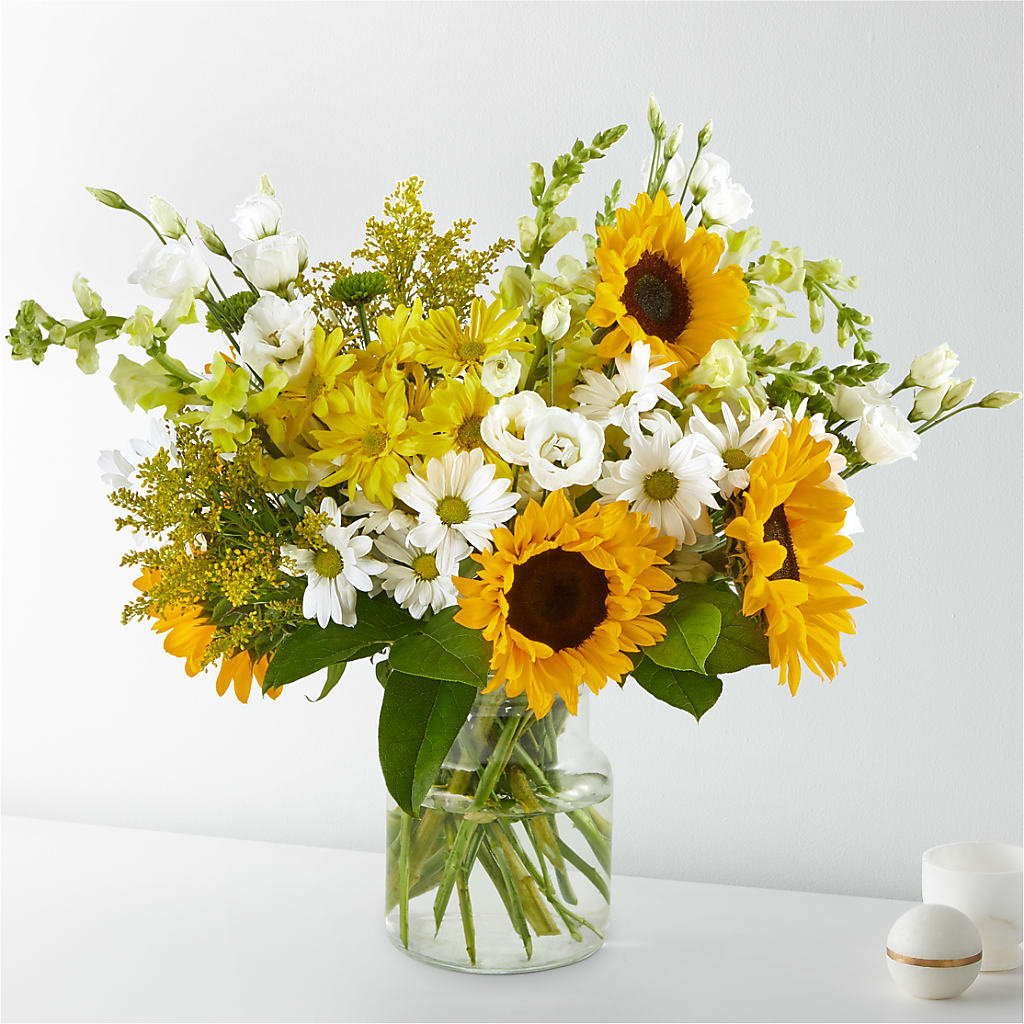 Hello Sunshine Bouquet – Rhonda Wolke Designs, Ottawa OH