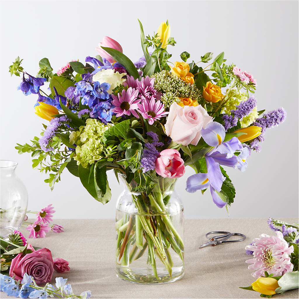 Pastel Tradition - A Florist Original – Rhonda Wolke Designs, Ottawa OH