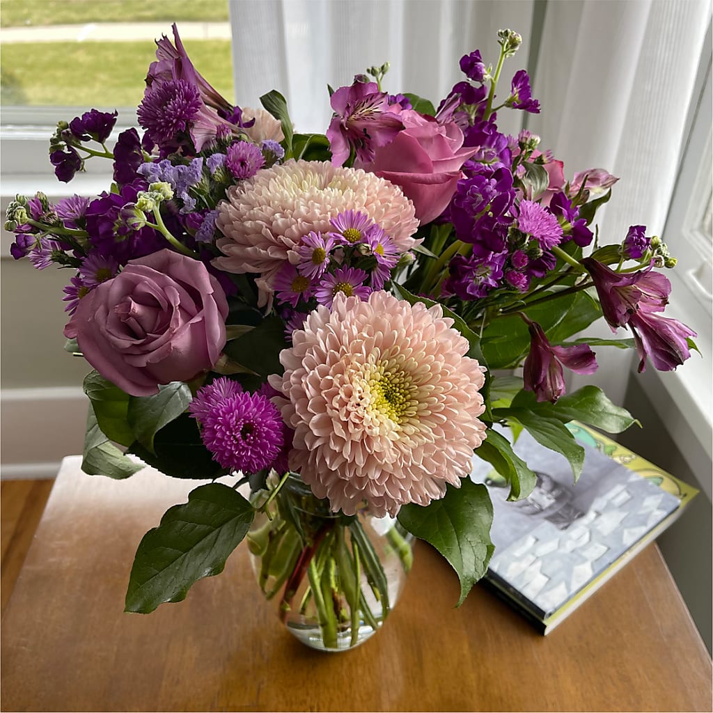 Ultraviolet Bouquet – Rhonda Wolke Designs, Ottawa OH