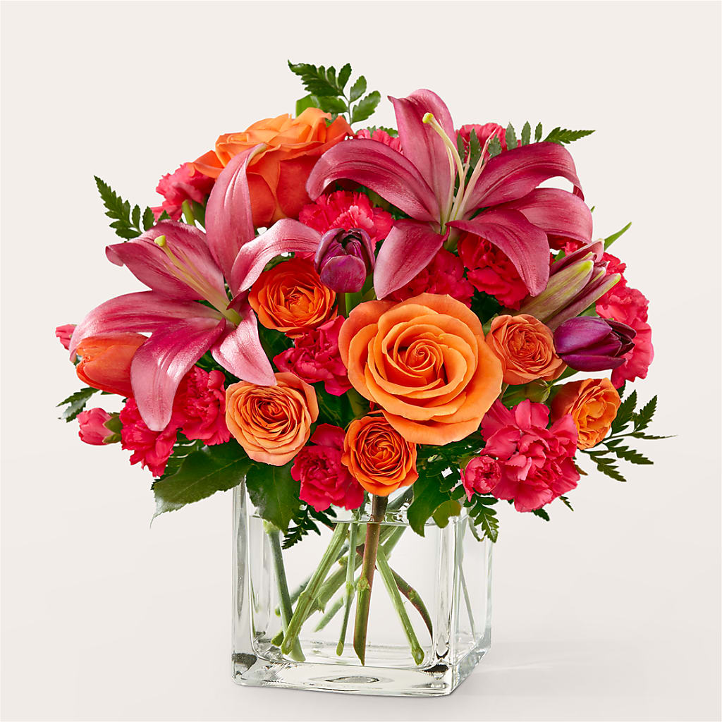Lucky Lily Bouquet – Rhonda Wolke Designs, Ottawa OH