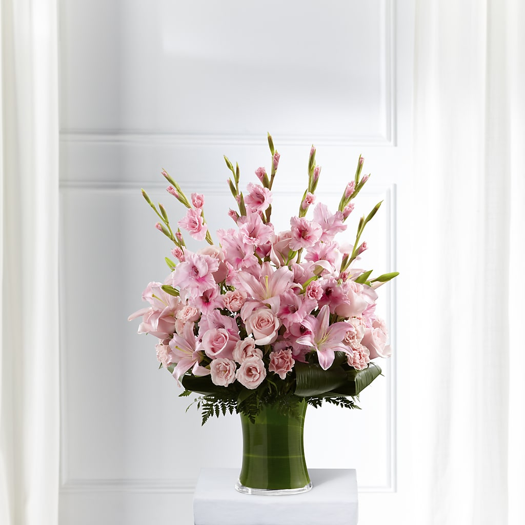 Lovely Tribute Bouquet – Rhonda Wolke Designs, Ottawa OH