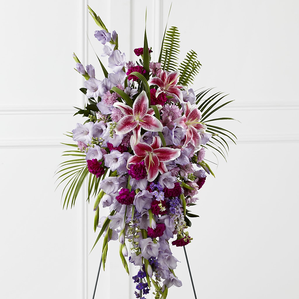 Tender Touch Standing Spray – Rhonda Wolke Designs, Ottawa OH