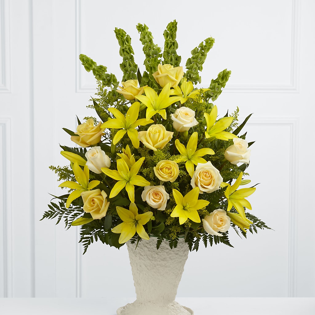 Golden Memories Arrangement – Rhonda Wolke Designs, Ottawa OH