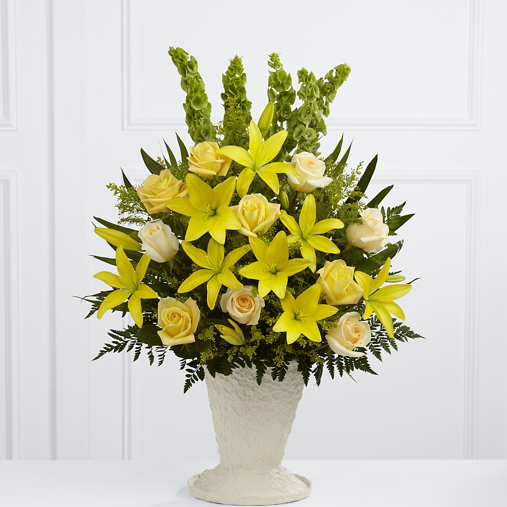 Golden Memories Arrangement – Rhonda Wolke Designs, Ottawa OH