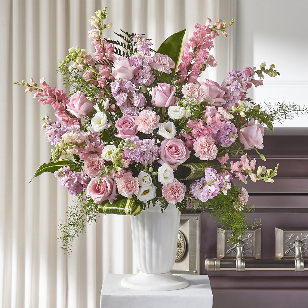 Divine Comfort Arrangement – Rhonda Wolke Designs, Ottawa OH