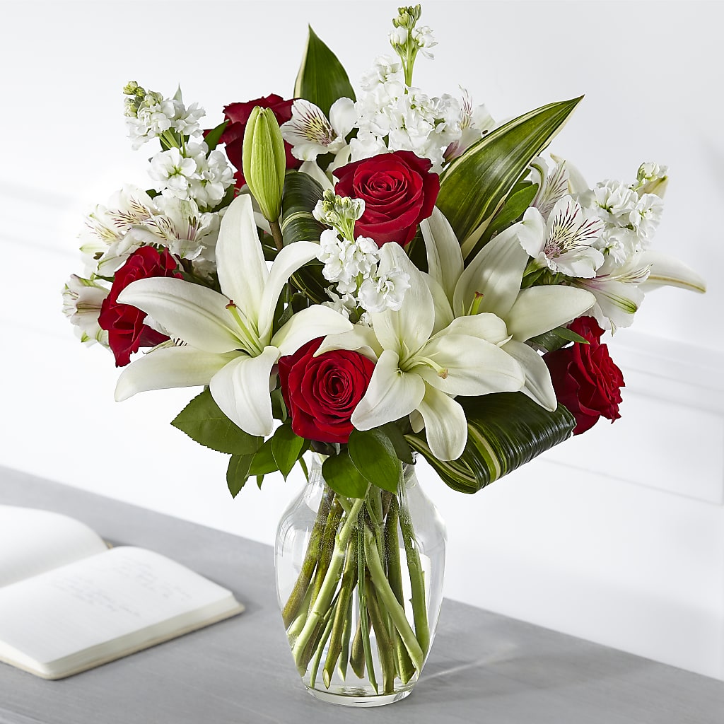 Loving Respect Bouquet – Rhonda Wolke Designs, Ottawa OH