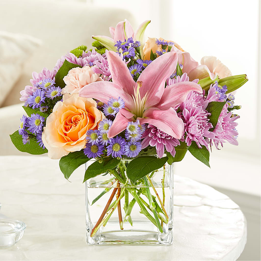 Delicate Details Bouquet – Rhonda Wolke Designs, Ottawa OH