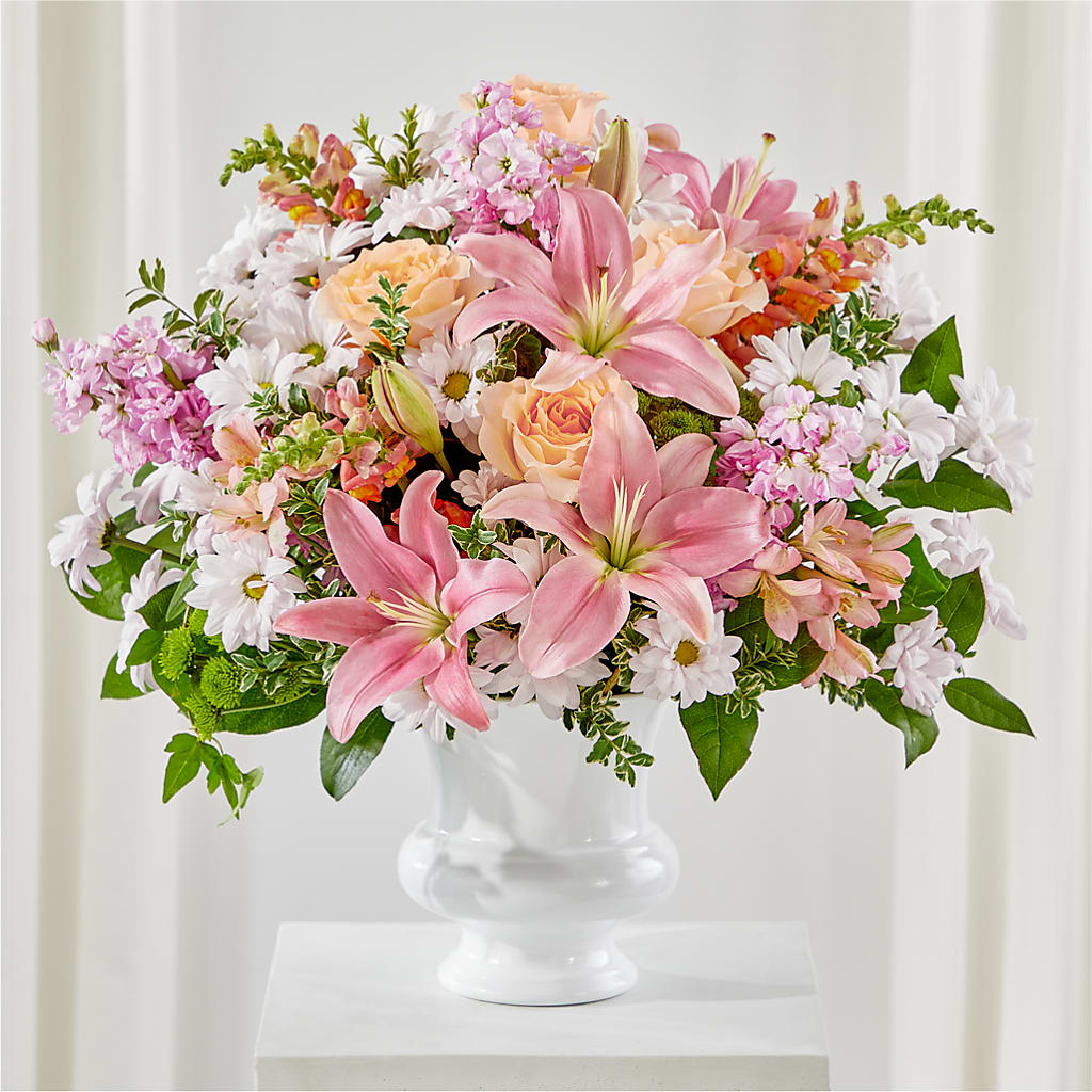 Heartfelt Gesture Urn Arrangement – Rhonda Wolke Designs, Ottawa OH