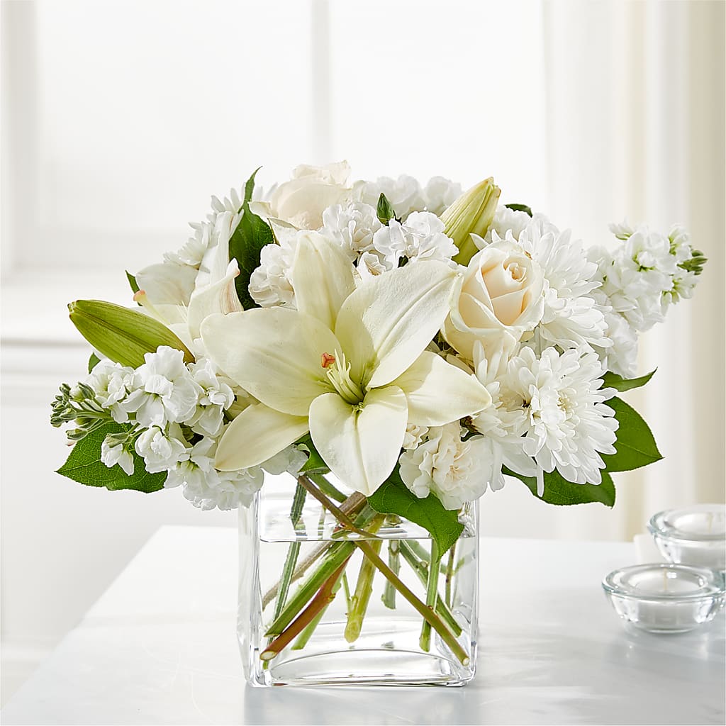 Gentle Breeze Bouquet – Rhonda Wolke Designs, Ottawa OH
