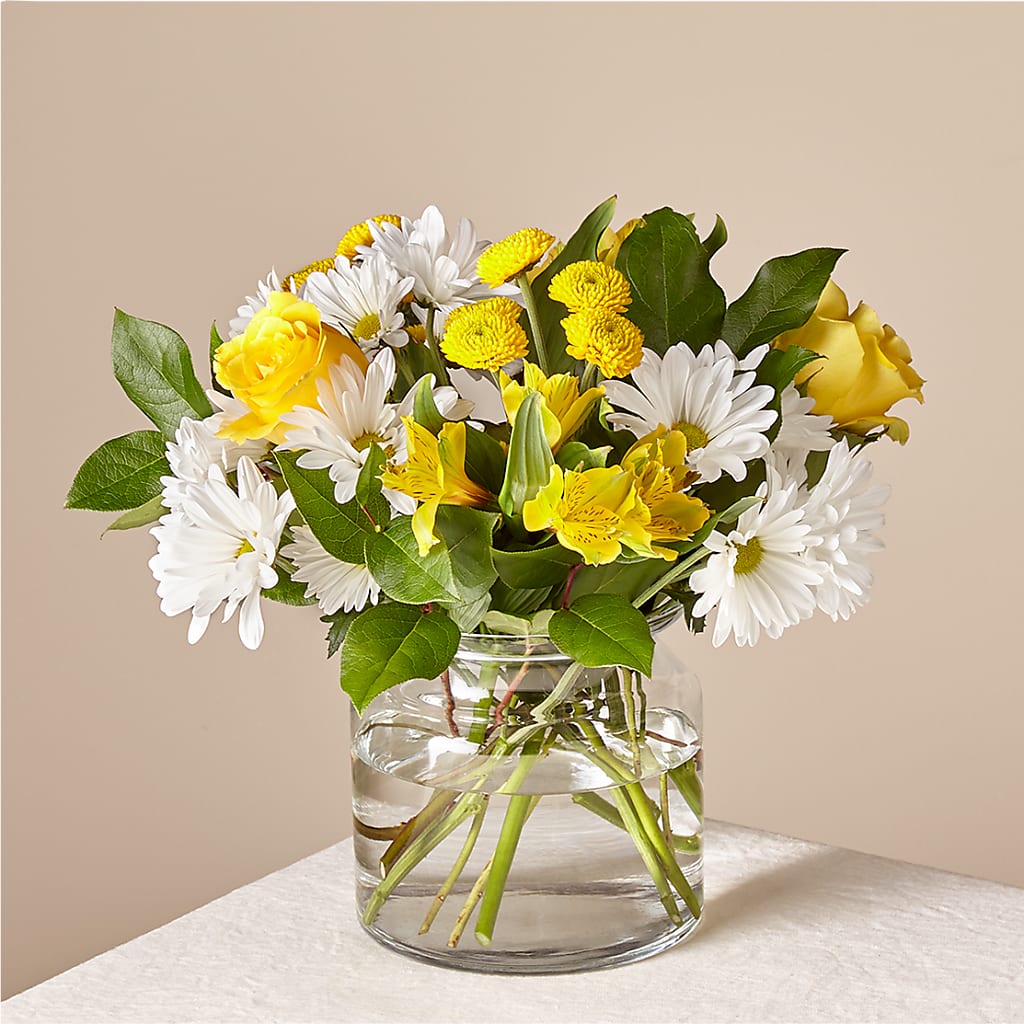 Sunny Sentiments Bouquet – Rhonda Wolke Designs, Ottawa OH