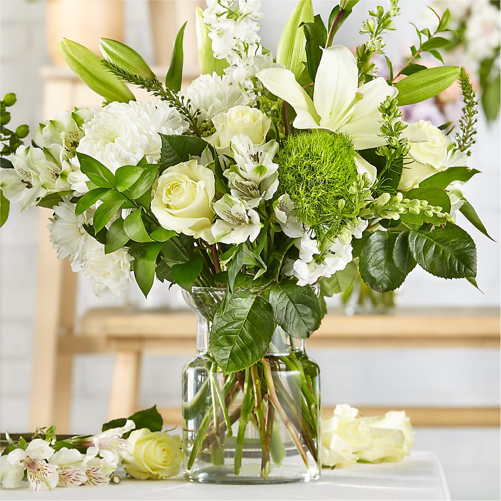 Classic Ivory – A Florist Original – Rhonda Wolke Designs, Ottawa OH