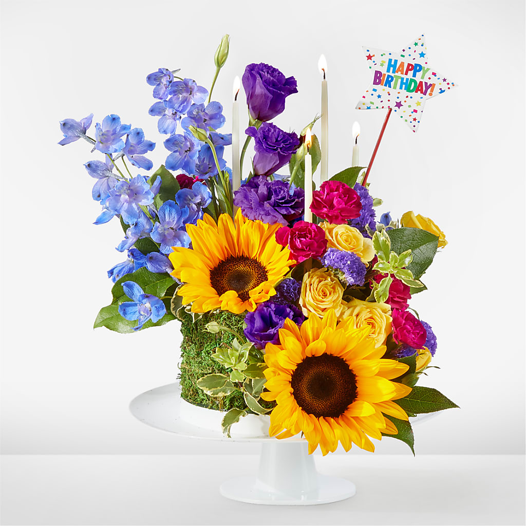 Star of the Day Floral Cake – Rhonda Wolke Designs, Ottawa OH