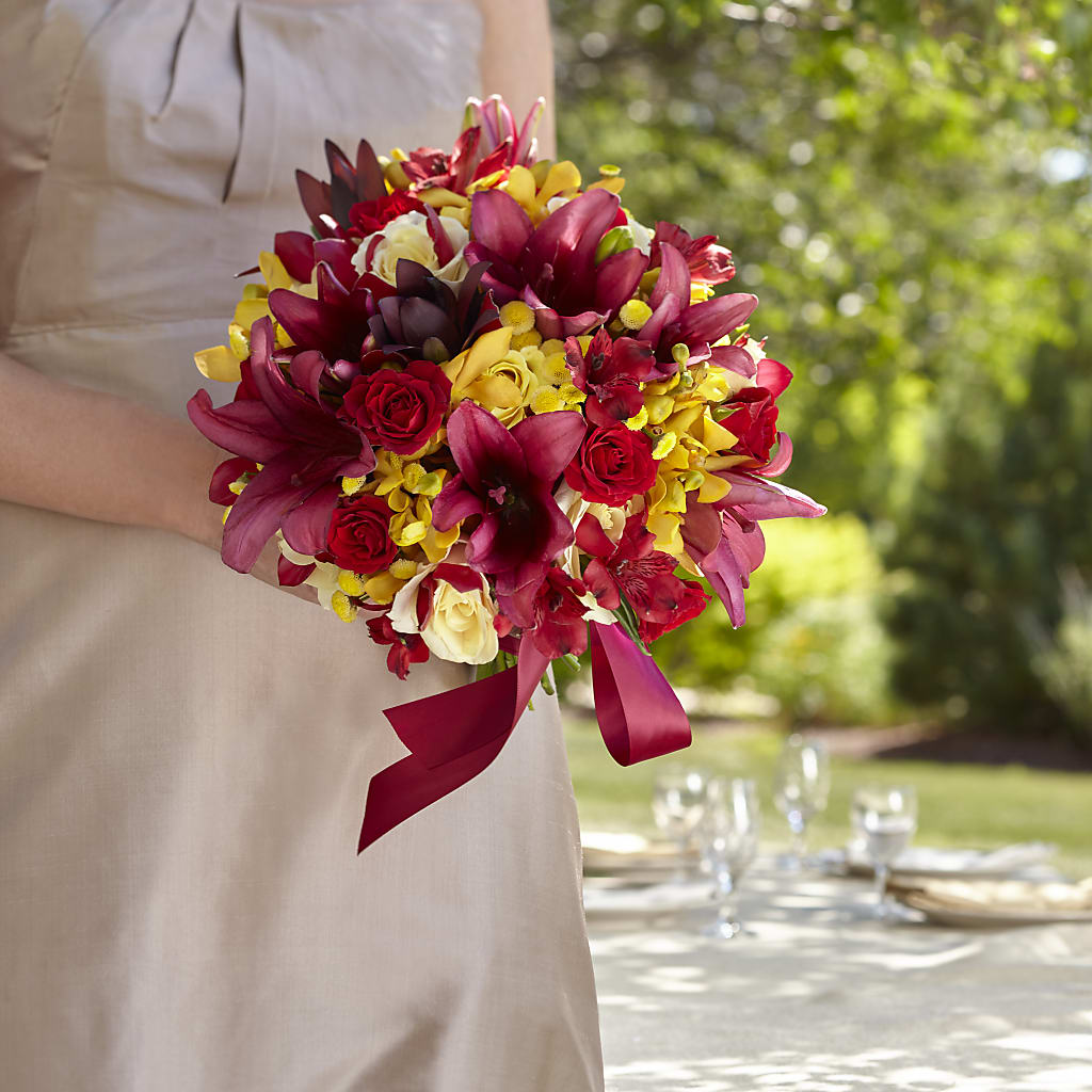 Sunningdale Bouquet – Rhonda Wolke Designs, Ottawa OH