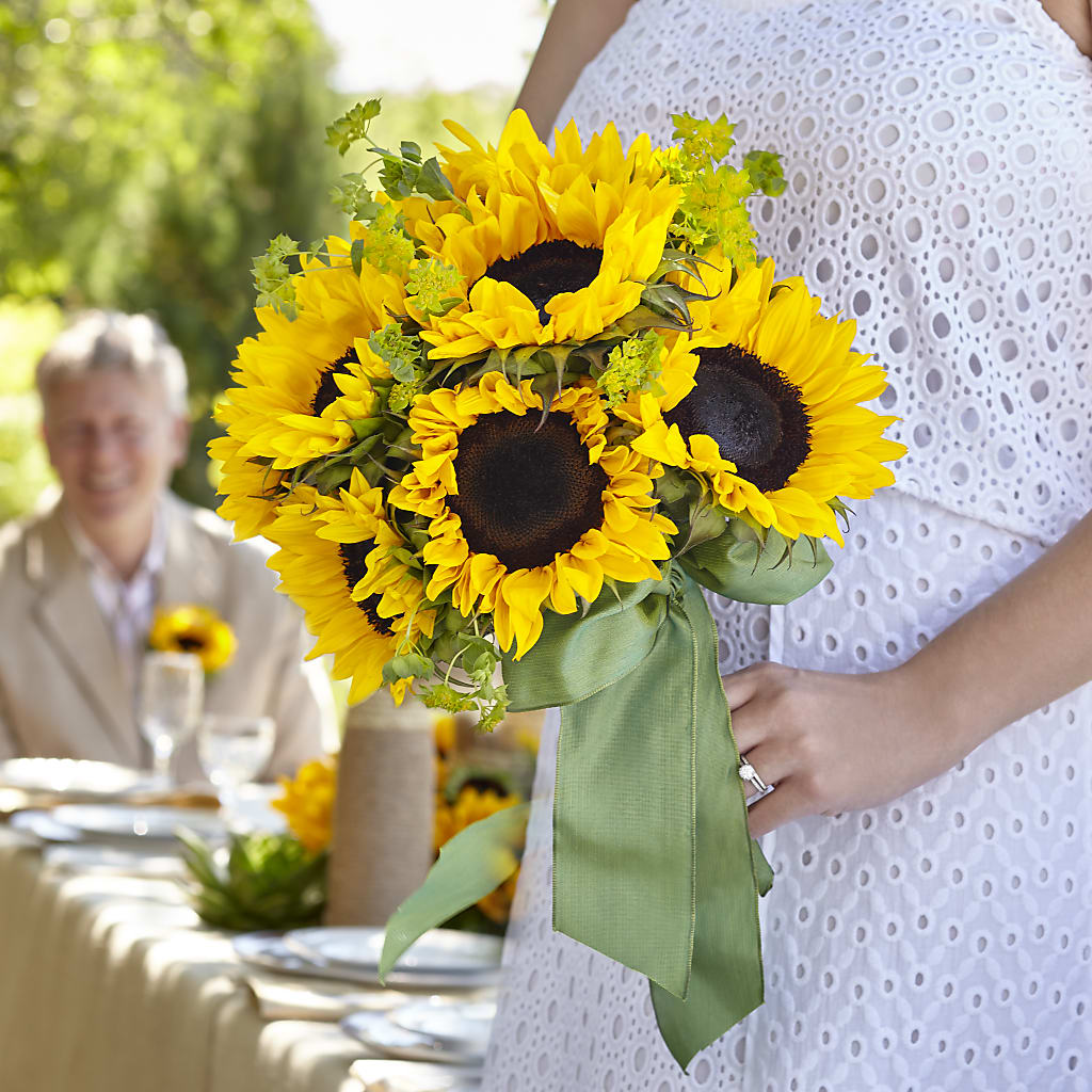 Free Spirit Bouquet – Rhonda Wolke Designs, Ottawa OH