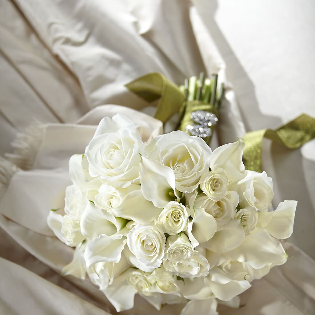 Serene Highness Bouquet – Rhonda Wolke Designs, Ottawa OH