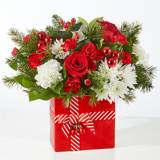 Presents Under the Tree Bouquet –  Rhonda Wolke Designs, Ottawa OH