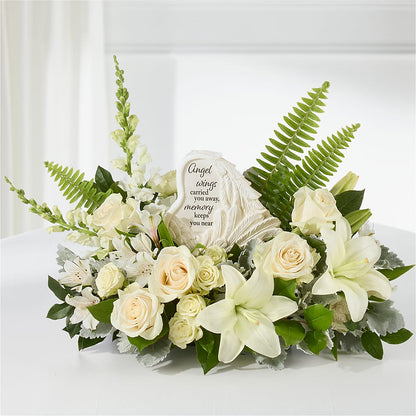 Holding You Close Arrangement –  Rhonda Wolke Designs, Ottawa OH