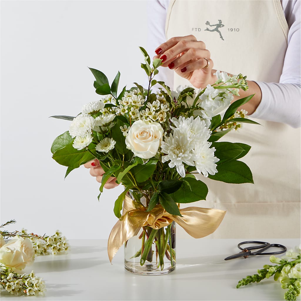 New Beginnings – A Florist Original –  Rhonda Wolke Designs, Ottawa OH