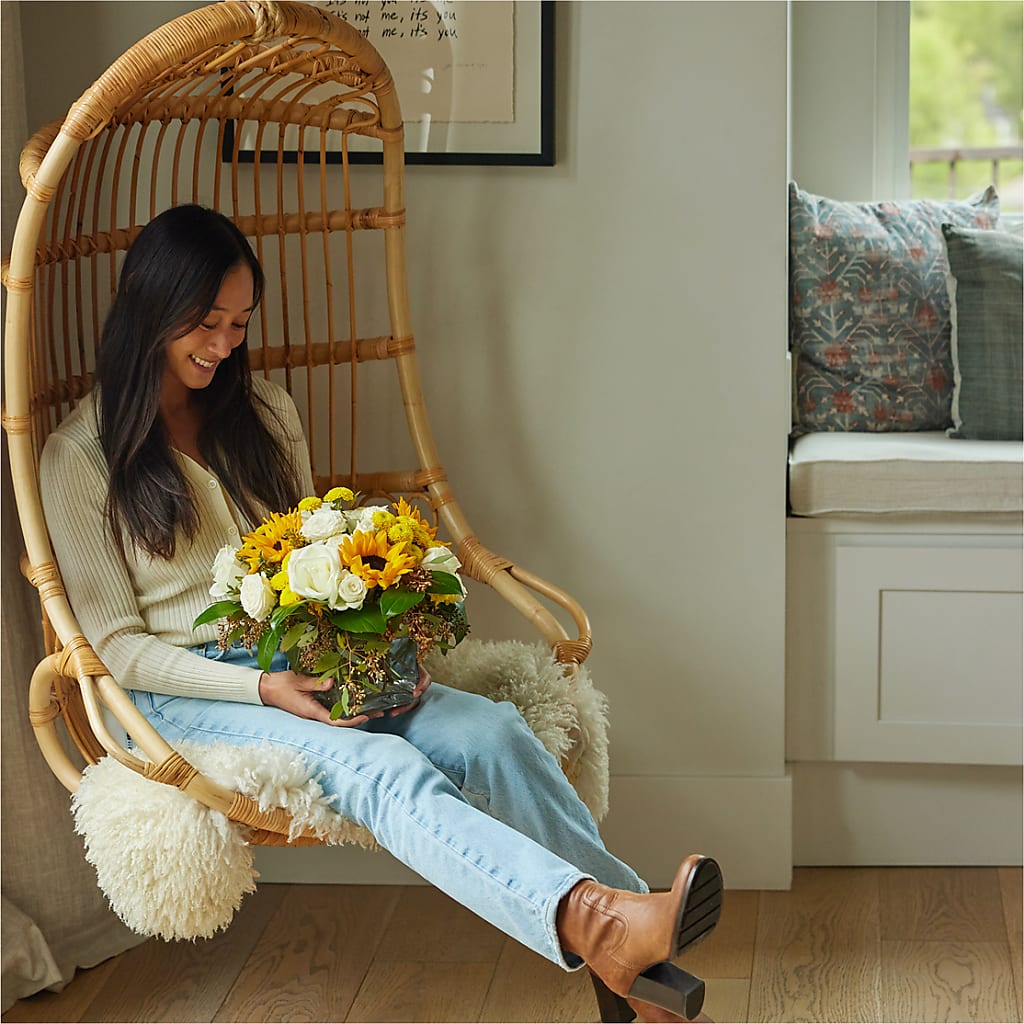 Luminous Morning Bouquet –  Rhonda Wolke Designs, Ottawa OH