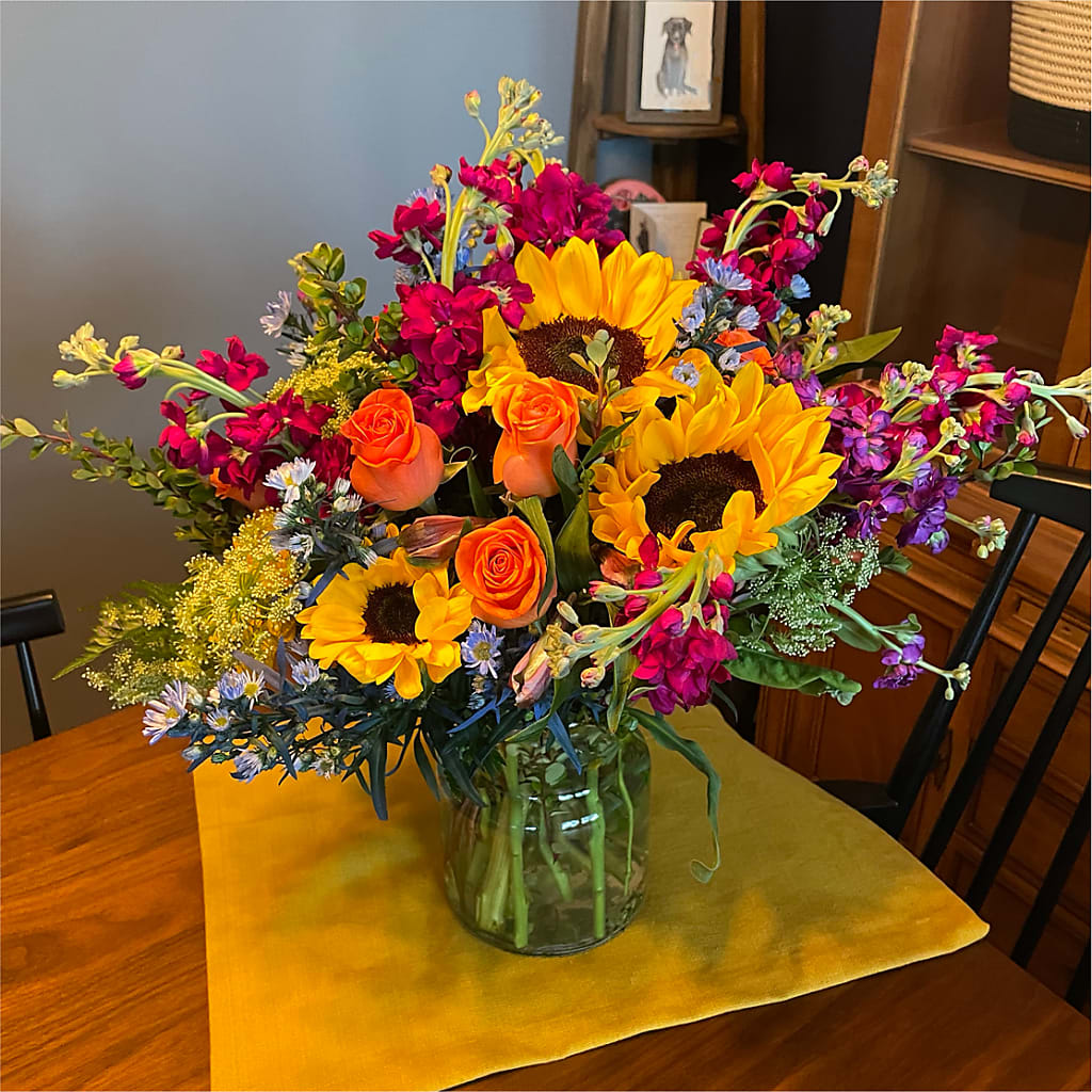 Rays of Life Bouquet –  Rhonda Wolke Designs, Ottawa OH