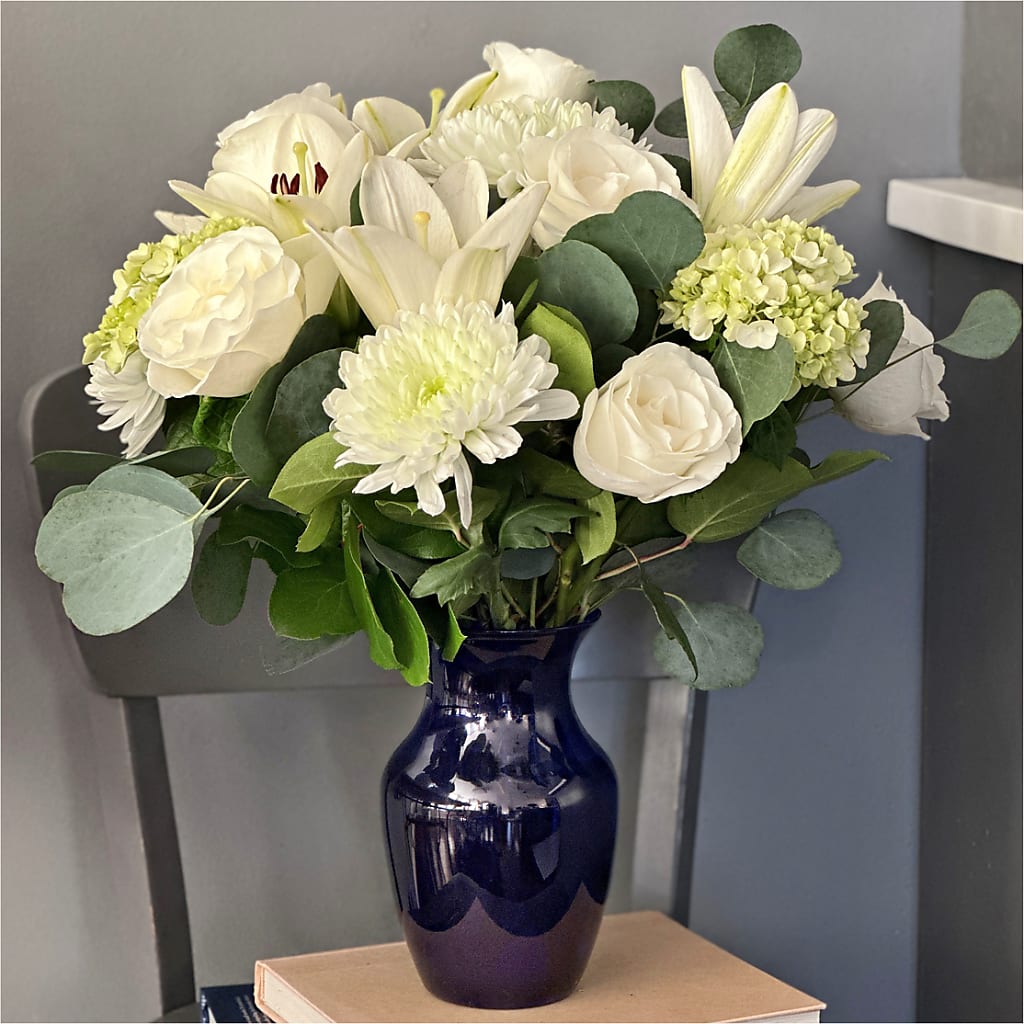 Snowy Dreams Bouquet –  Rhonda Wolke Designs, Ottawa OH