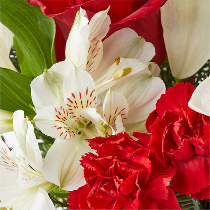Holiday Season Bouquet –  Rhonda Wolke Designs, Ottawa OH