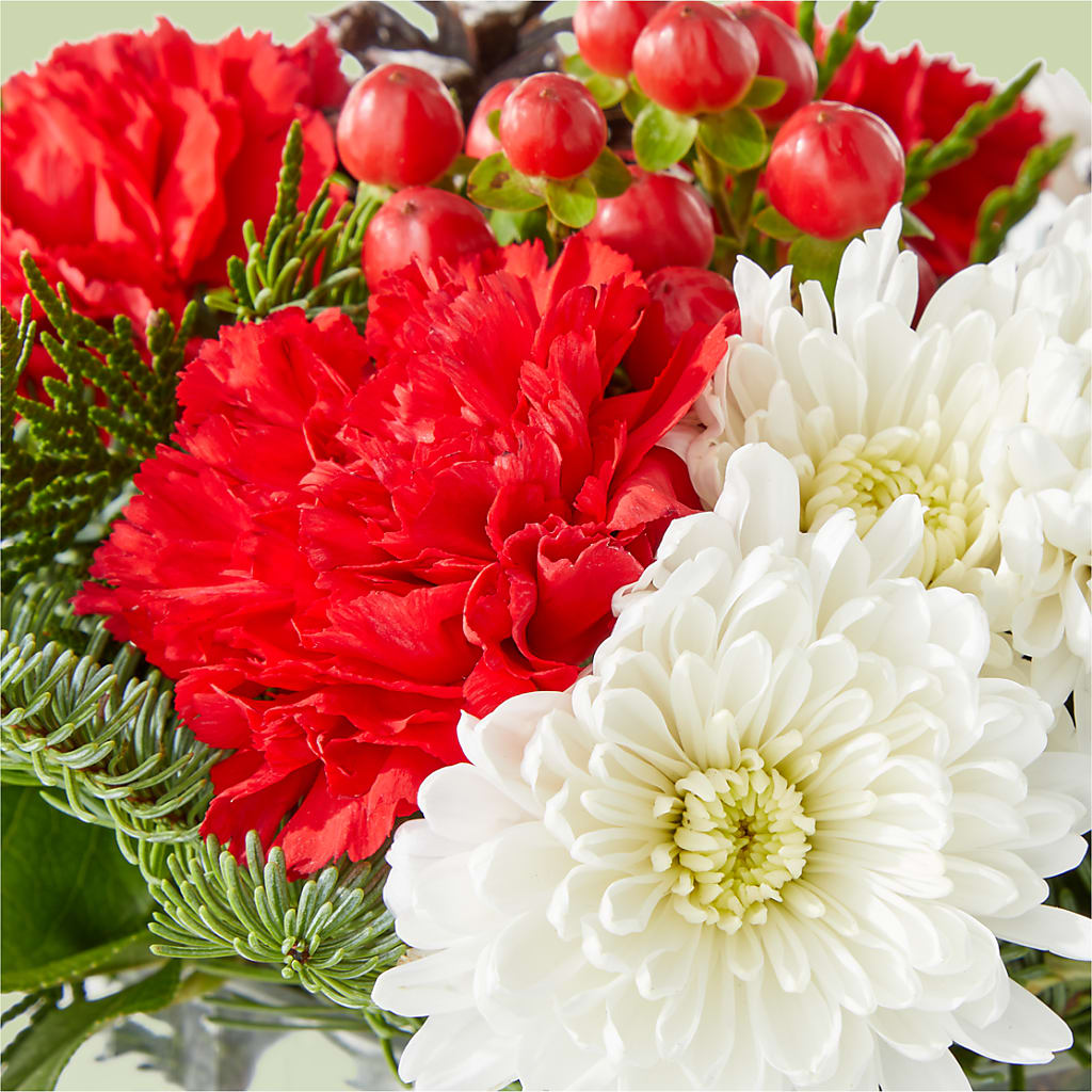 Snow Angel Bouquet –  Rhonda Wolke Designs, Ottawa OH