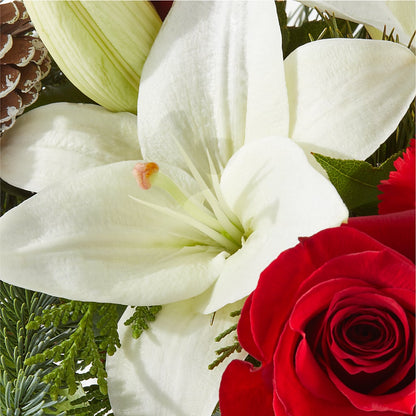 Oh So Jolly Bouquet –  Rhonda Wolke Designs, Ottawa OH