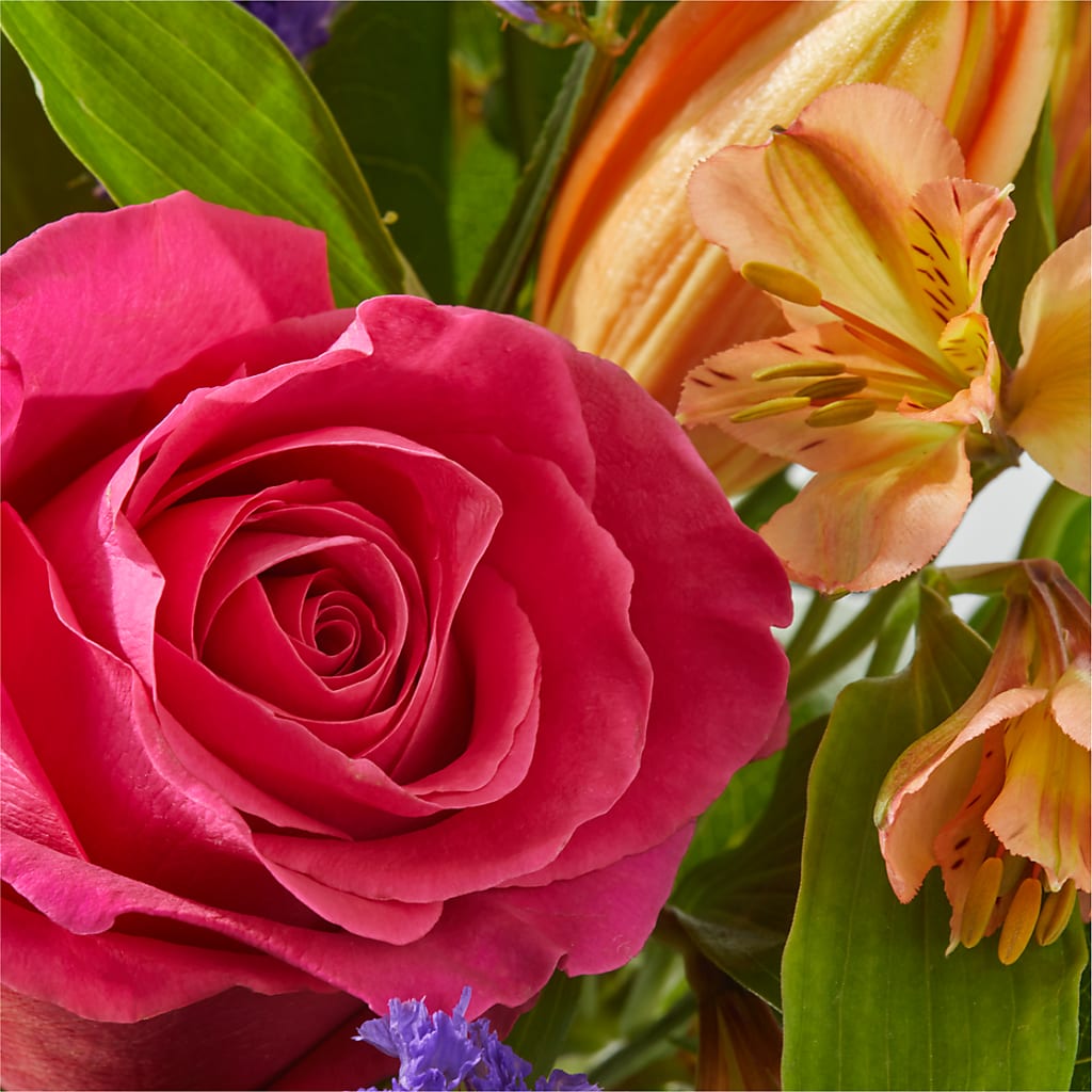 Joyful Bouquet –  Rhonda Wolke Designs, Ottawa OH