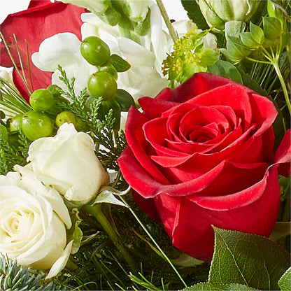 Deck the Halls Bouquet –  Rhonda Wolke Designs, Ottawa OH