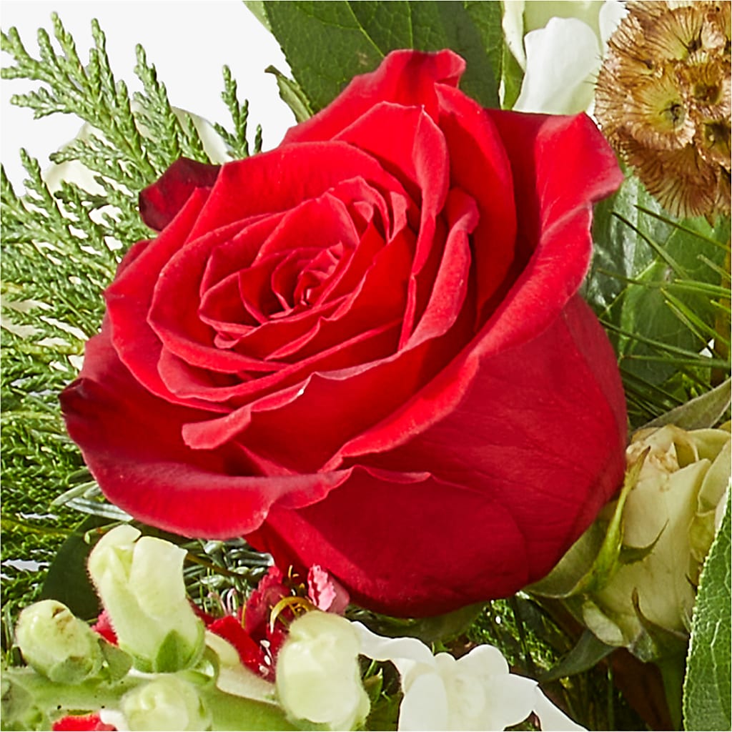 Deck the Halls Bouquet –  Rhonda Wolke Designs, Ottawa OH