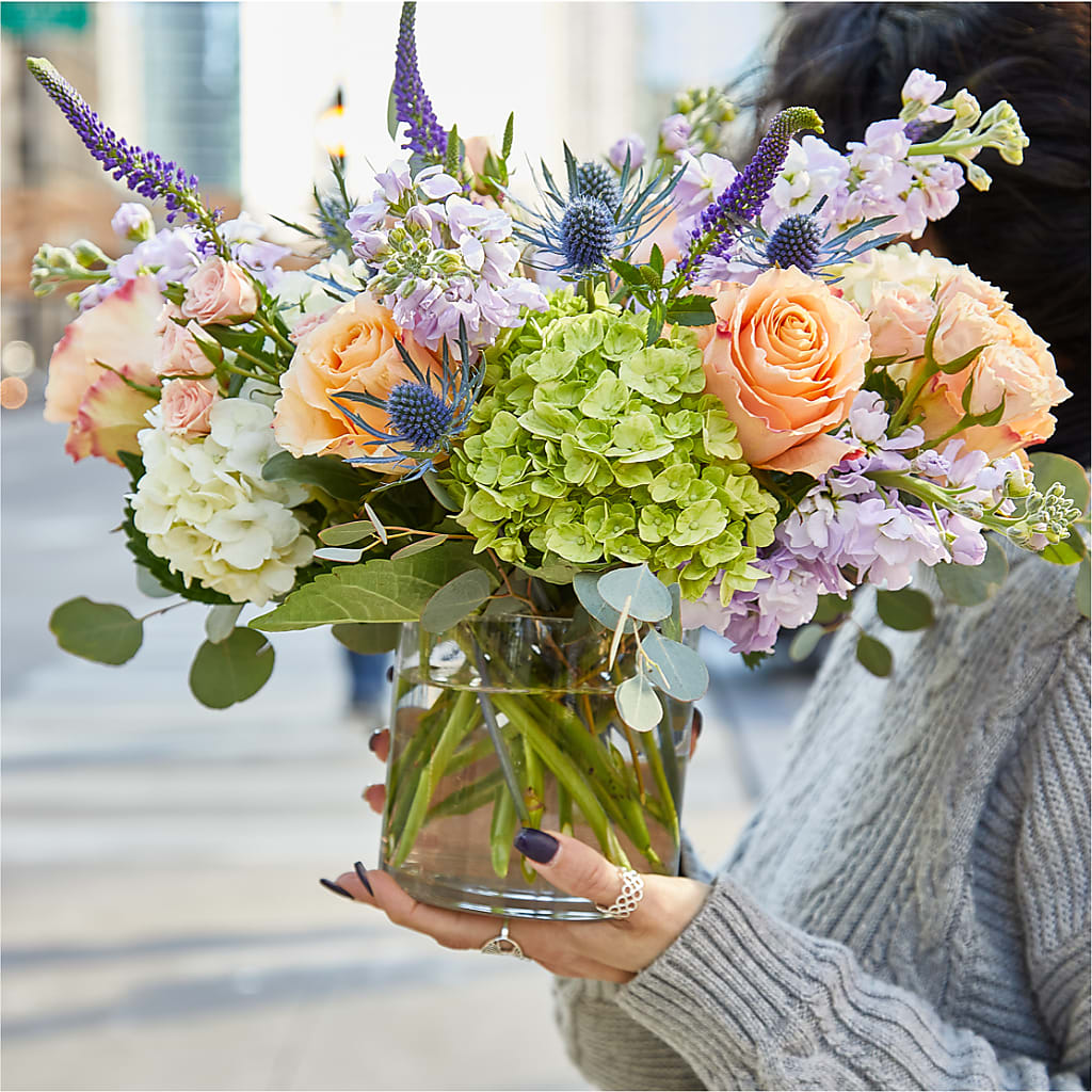 Porch Swing Bouquet –  Rhonda Wolke Designs, Ottawa OH
