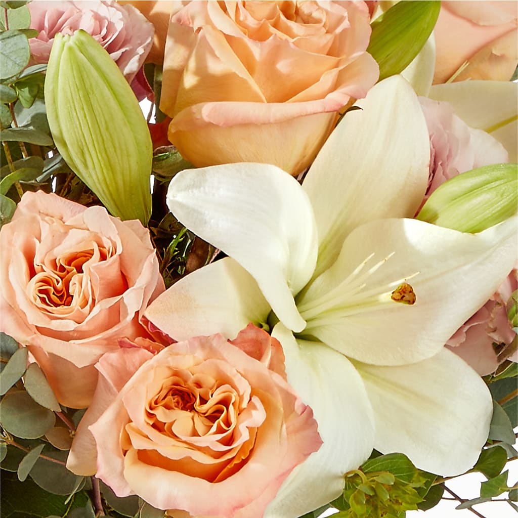 Grapefruit Splash Bouquet –  Rhonda Wolke Designs, Ottawa OH
