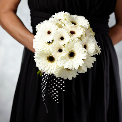 Daisy Delight Bouquet –  Rhonda Wolke Designs, Ottawa OH