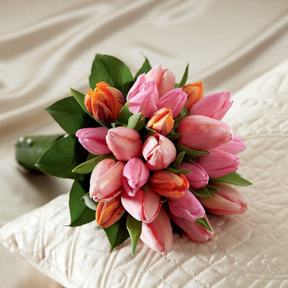 Embraceable Bouquet –  Rhonda Wolke Designs, Ottawa OH